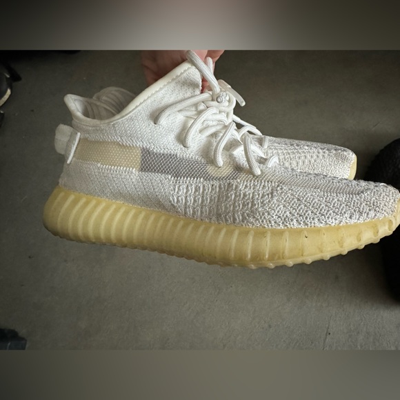 Yeezy boost 350 V2 “cream white” - Size 7 - Picture 2 of 7